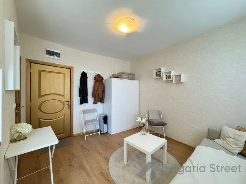 W pełni umeblowane studio
