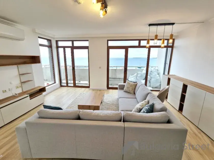 Lazur 4 | Dwupokojowy apartament nad morzem w Świętym Własie
