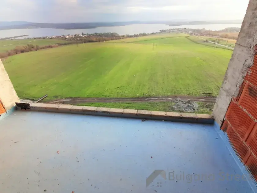 Panorama Burgas | Nowy budynek mieszkalny — Trzypokojowe mieszkanie z garażem w Burgas