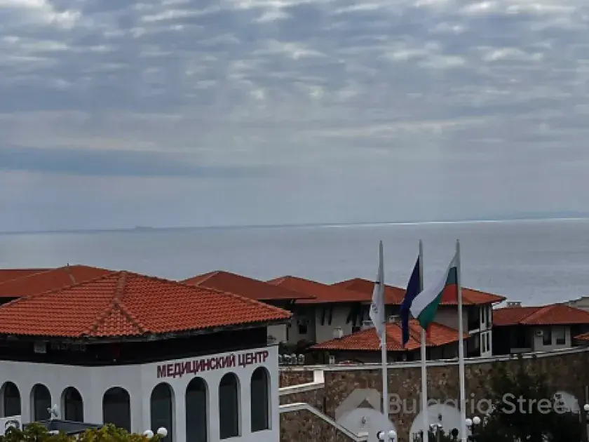 Cambani 3 | Trzypokojowy apartament z panoramicznym widokiem na morze, basen i góry w Sveti Vlas