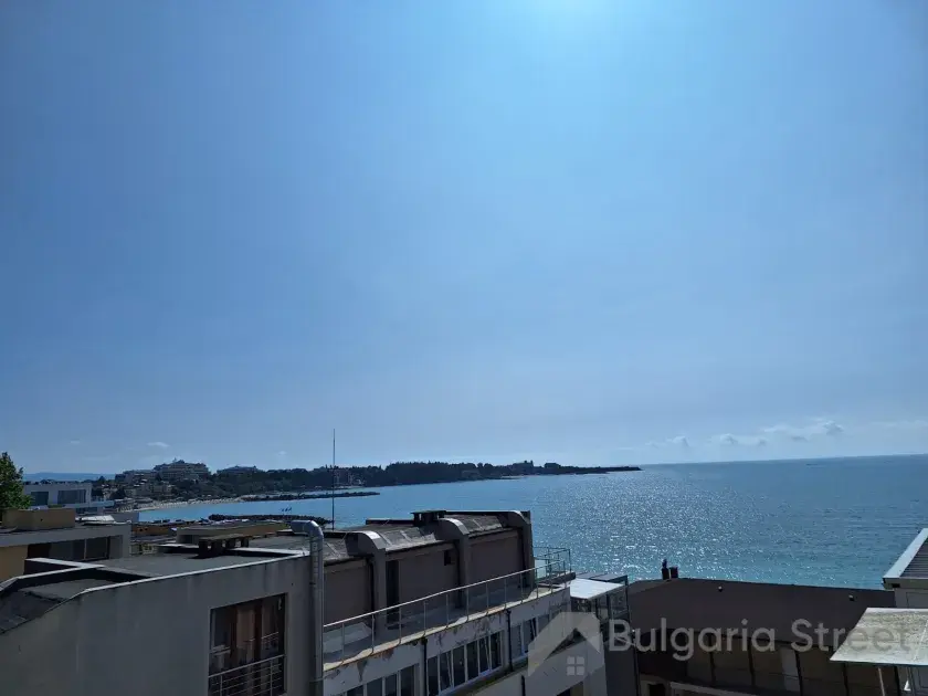 taras z widokiem na morze