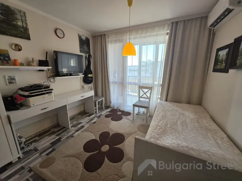 Sofa i telewizor