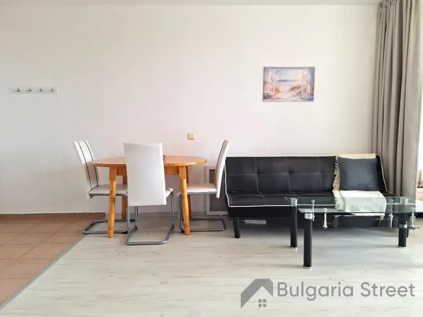 Sofa i stół