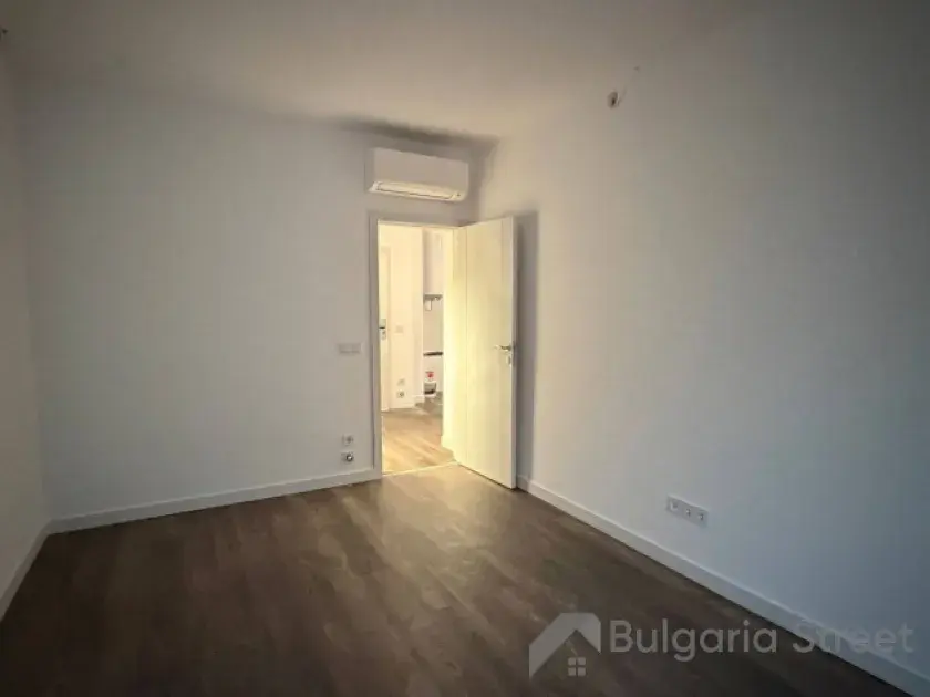 Sunny View Central | Трёхкомнатная квартира в современном жилом комплексе у моря в Солнечном Береге
