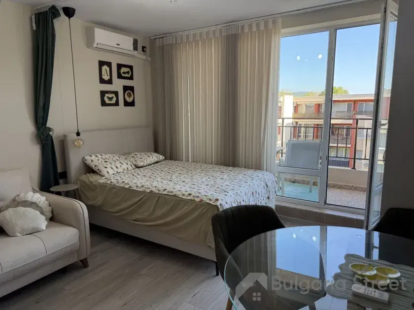 Holiday Fort | Studio nad morzem w Słonecznym Brzegu