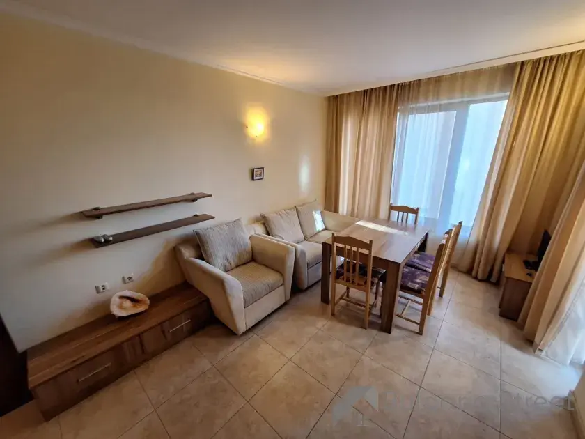 Sea Regal | Apartament nad morzem — komfort i harmonia w Słonecznym Brzegu