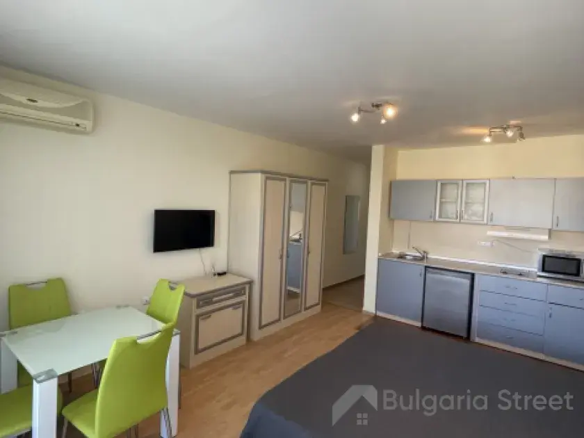 Riviera Fort Beach | Studio nad morzem 41 m² na 3. piętrze z widokiem na basen