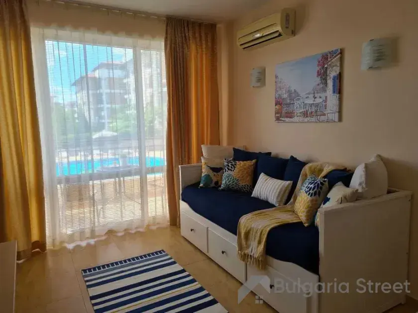 Aqua Dreams | Studio nad morzem — kompaktowy apartament w Świętym Własie z potencjałem wzrostu