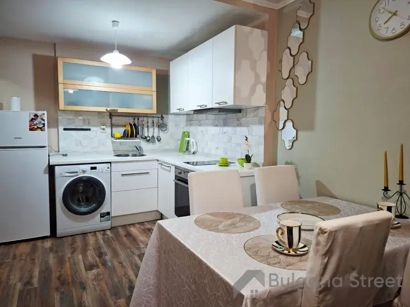 Crystal Park | Kompaktowy dwupokojowy apartament nad morzem w centrum Słonecznego Brzegu