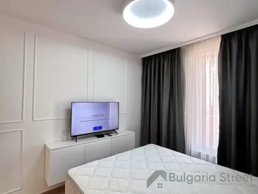 Łóżko dwuosobowe w sypialni