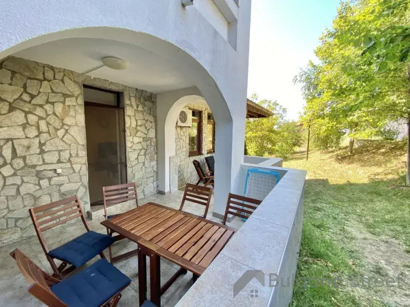 Etera 3 – Dinevi Resort | Trzypokojowe mieszkanie nad morzem z ogrodem