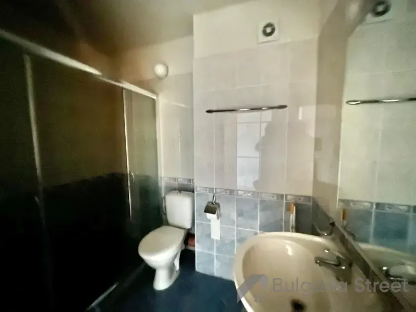 łazienka wc razem z kabina natryskową