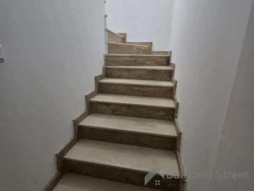 schody na drugie piętro