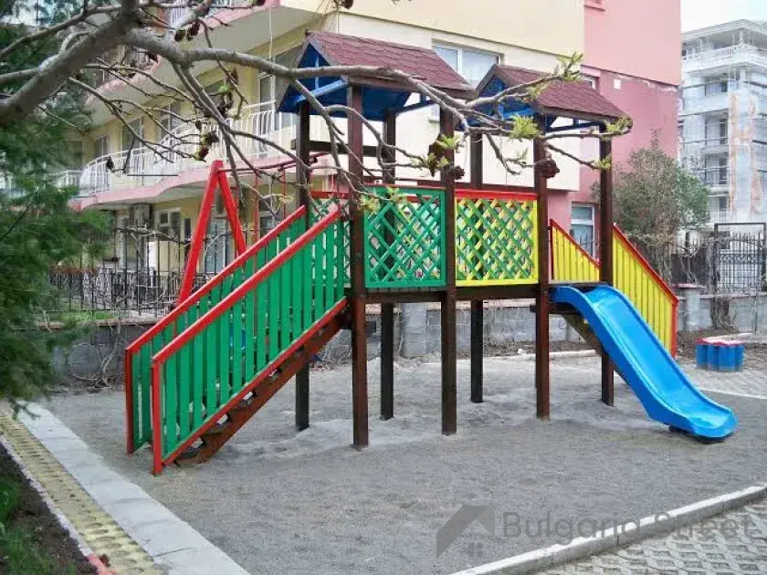 infrastruktura kompleksu plac zabaw