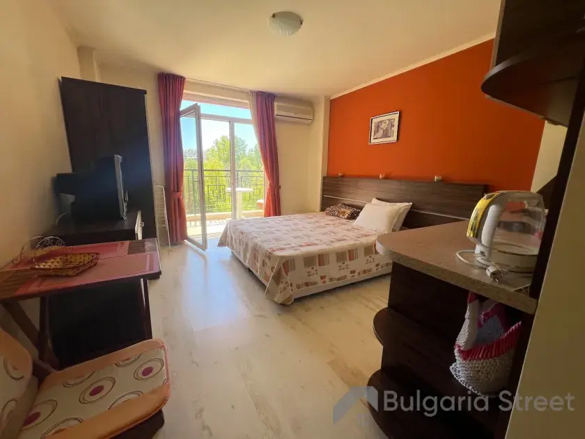 Studio z widokiem na basen w Słonecznym Brzegu