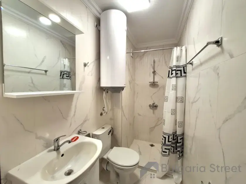 łazienka wc razem z prysznicem