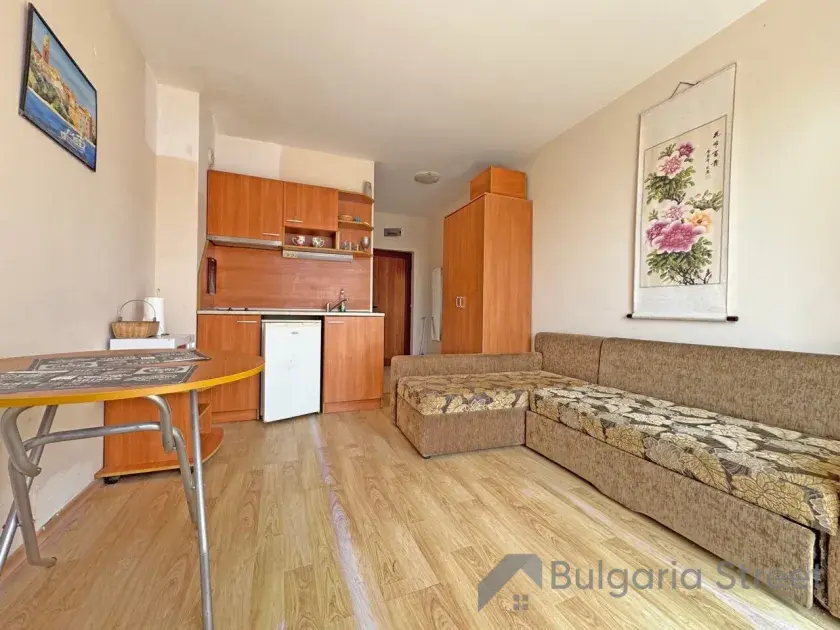 Studio z widokiem na basen