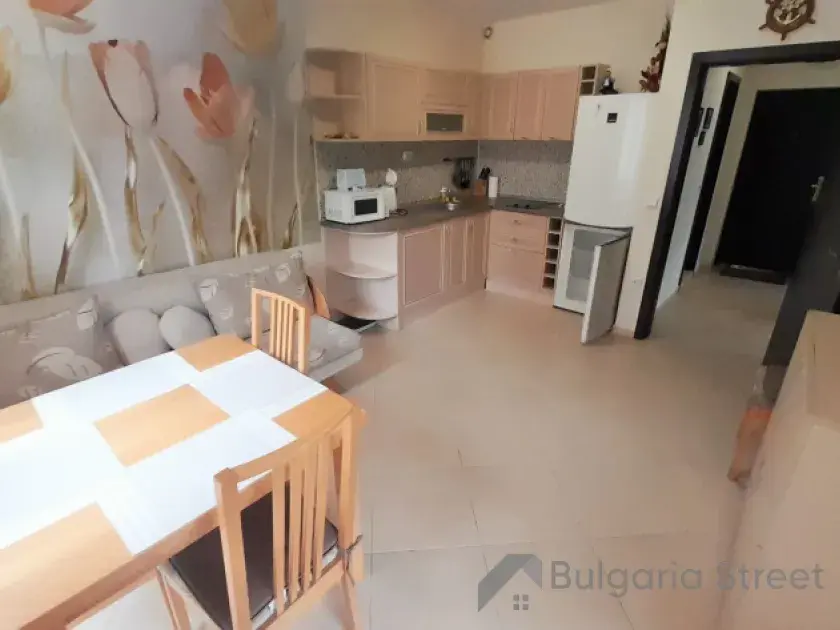 widok na salon i kuchnie