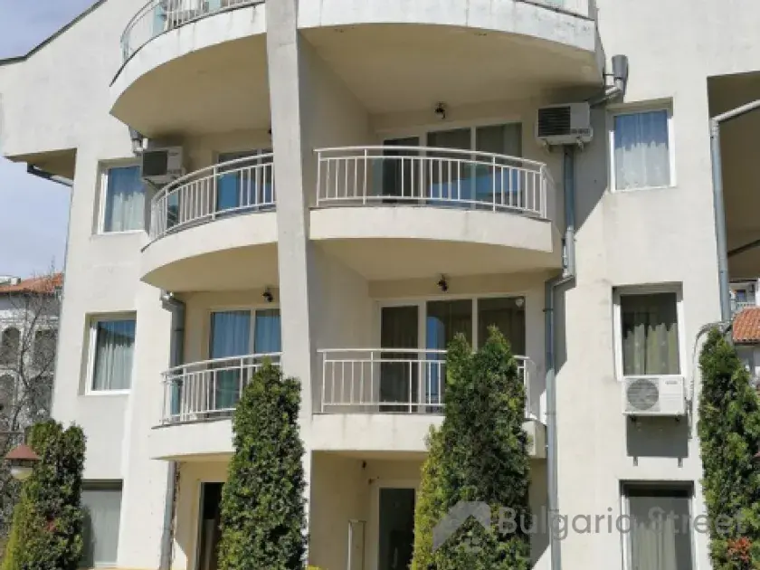 Apartament dwupokojowy z prywatnym ogródkiem w Świętym Własie