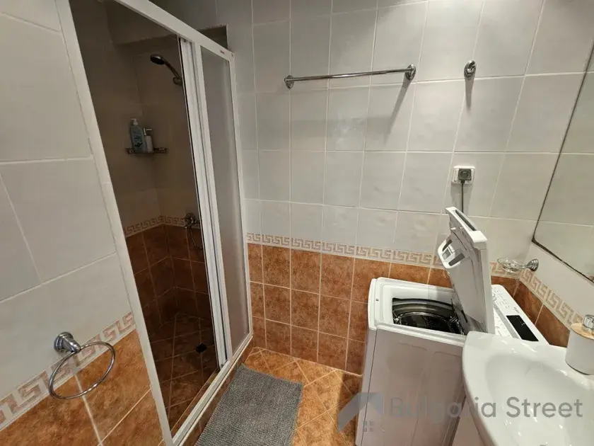 łazienka wc razem z prysznicem