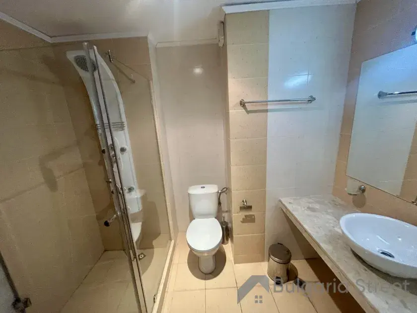 łazienka wc razem z kabina natryskową