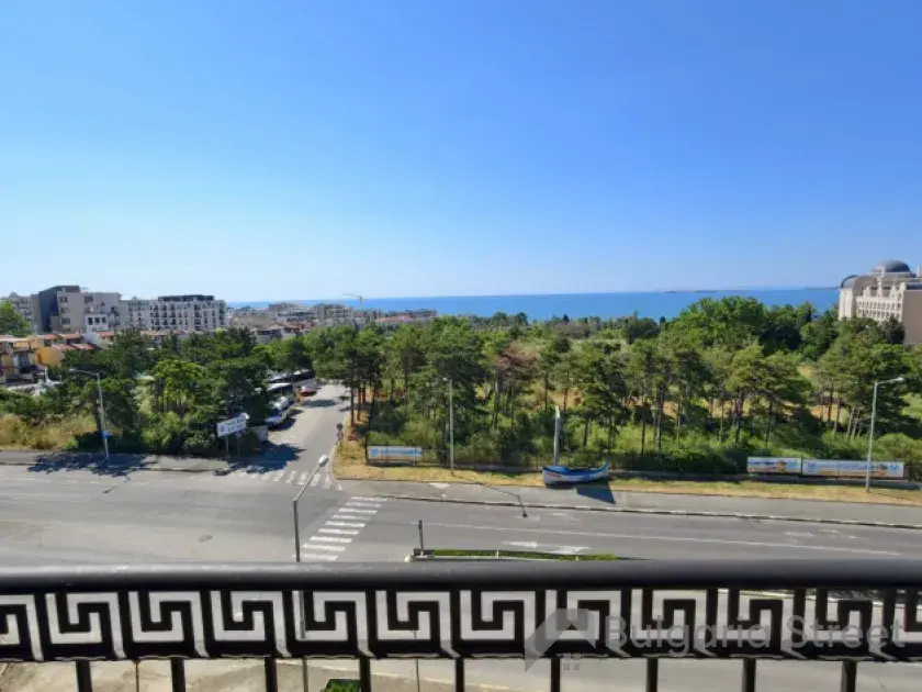 taras z widokiem na morze