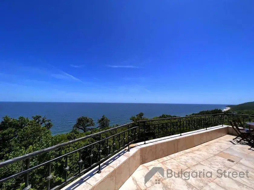 Penthouse z widokiem na morze