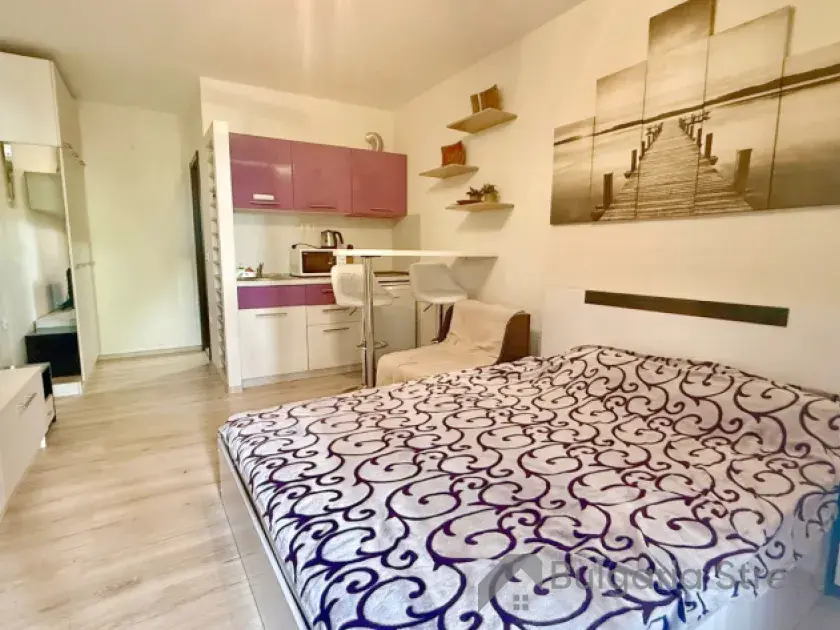 widok na salon i kuchnie