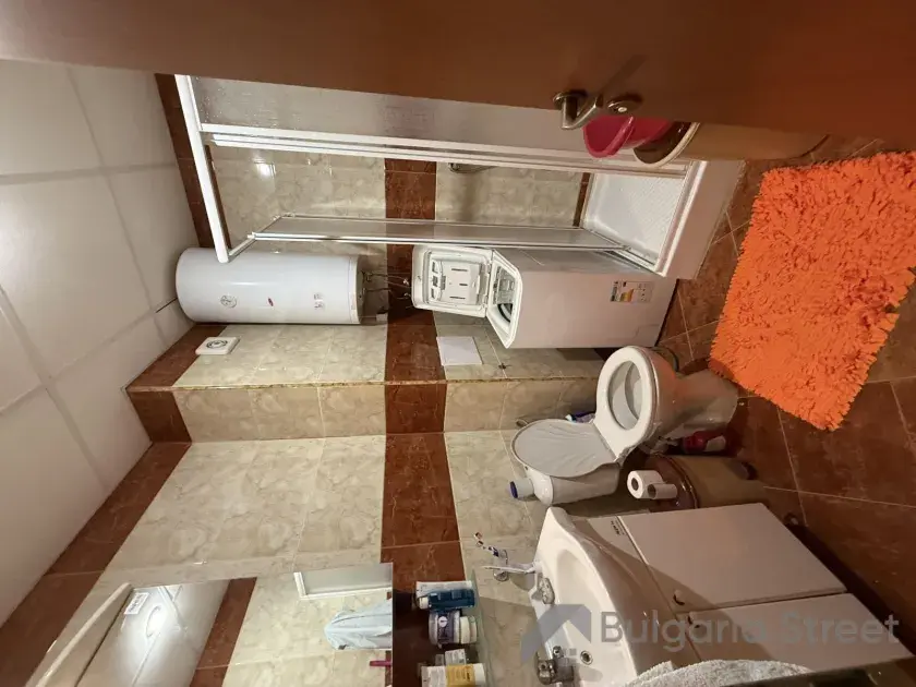 łazienka wc razem z kabiną natryskową