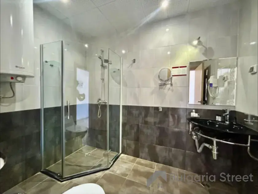 łazienka wc razem z kabina natryskową