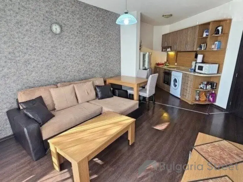 widok na salon i aneks kuchenny