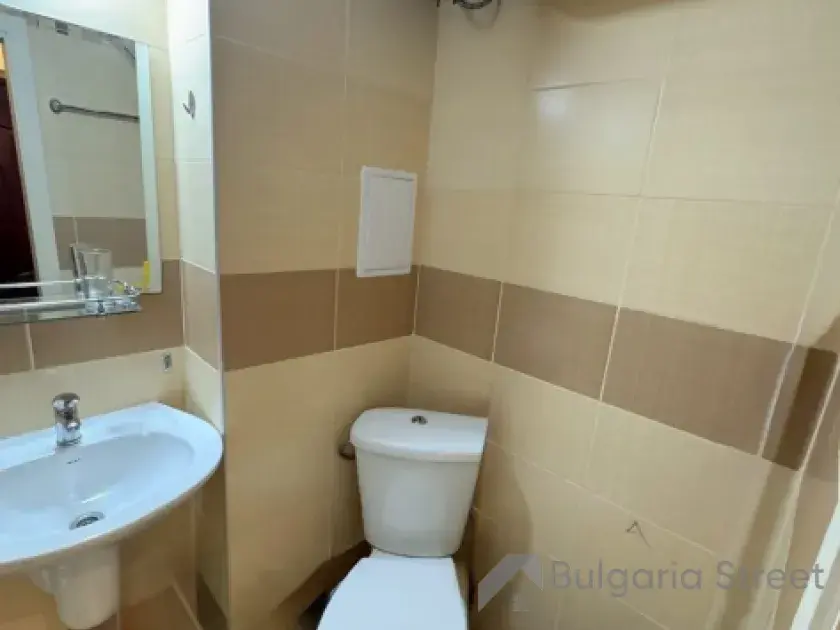 łazienka wc razem z prysznicem