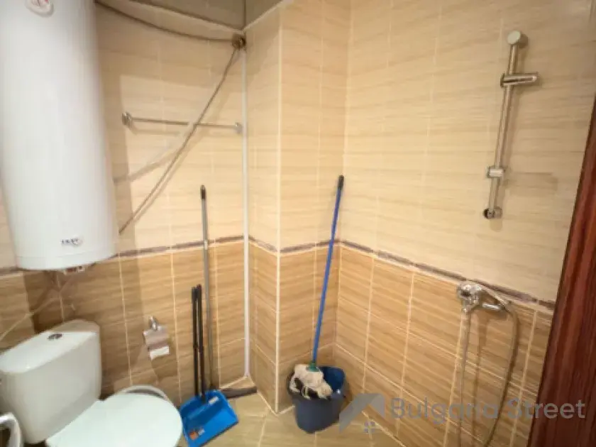 łazienka wc razem z prysznicem