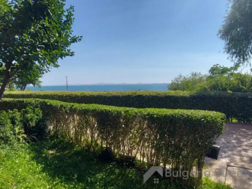 Widok na morze z balkonu