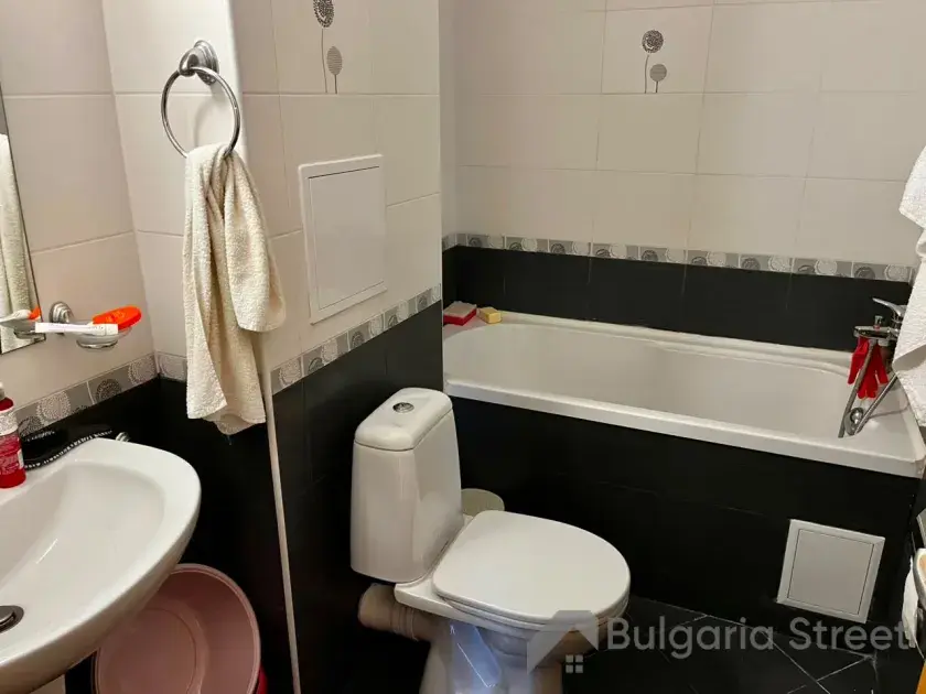 łazienka razem w z wc (wanna)