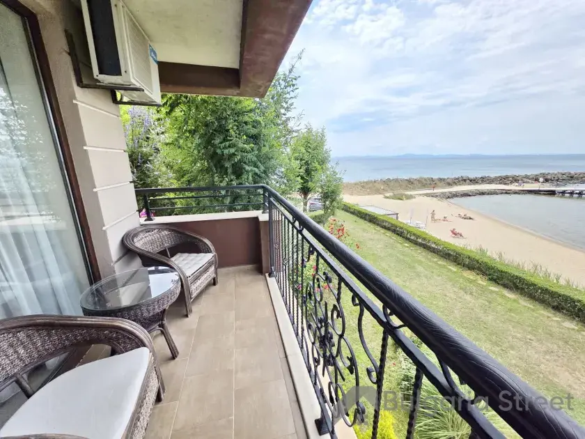 apartament z frontowym widokiem na morze