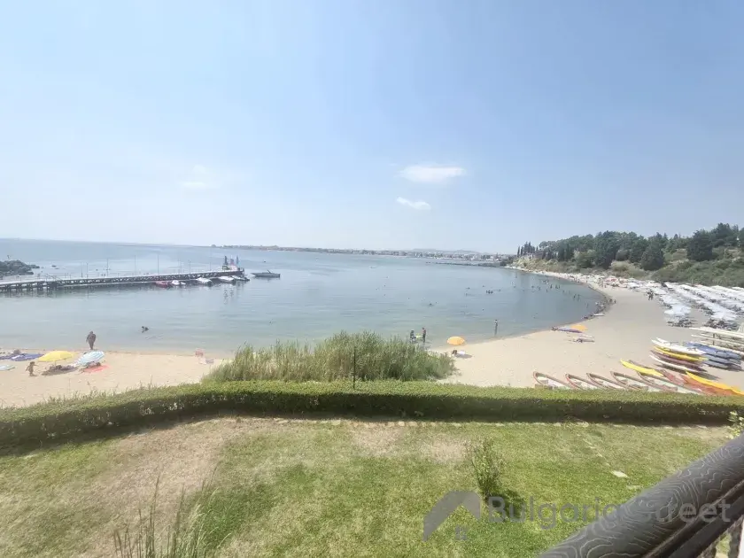 widok na morze z tarasu apartamentu