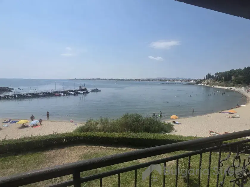widok na morze z tarasu apartamentu
