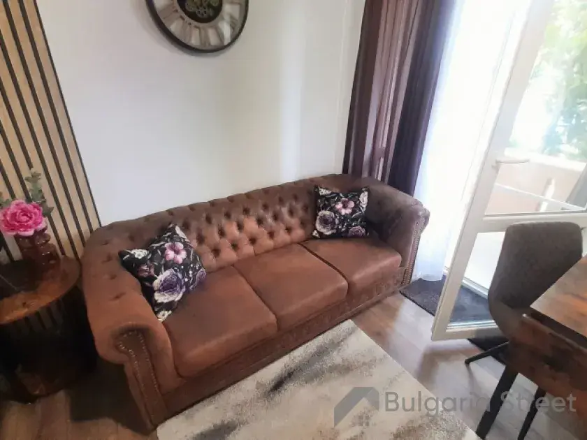 sofa w salonie