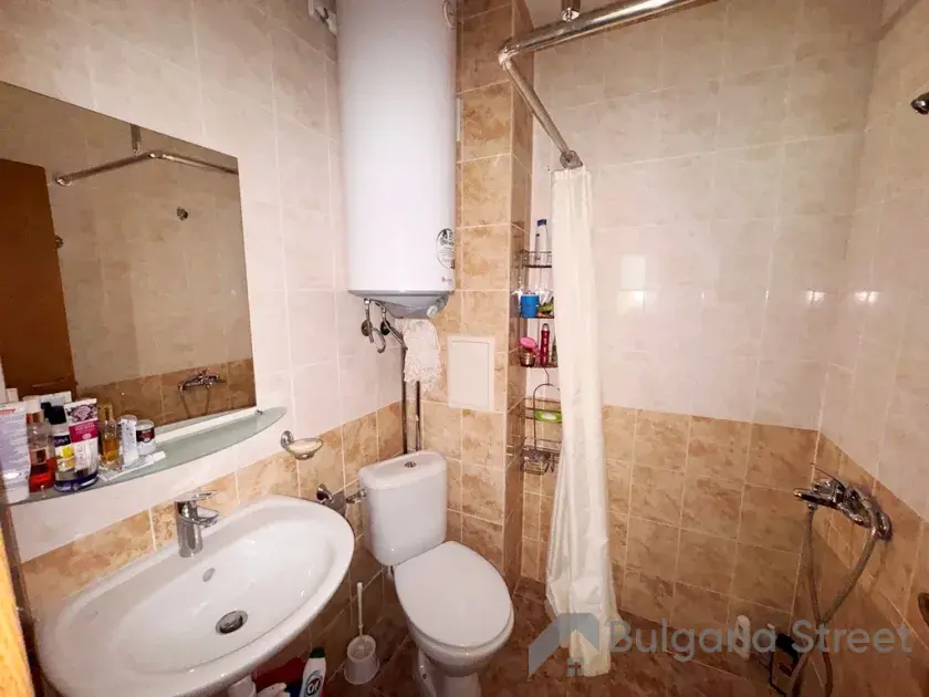 łazienka wc razem z prysznicem
