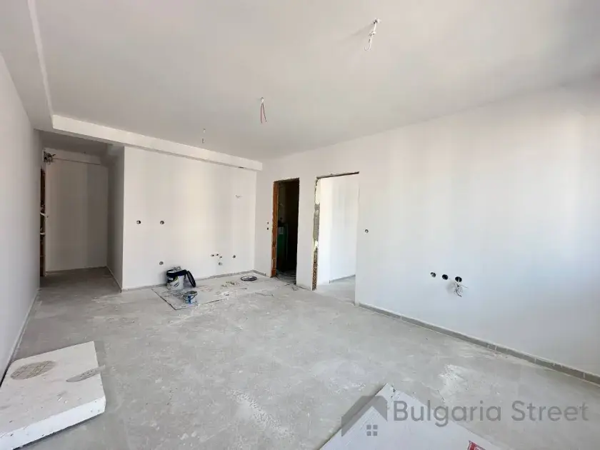 widok na salon i aneks kuchenny