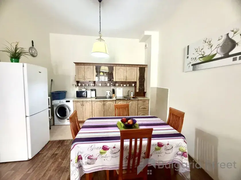 Kuchnia i jadalnia mieszkania w Marina Cape